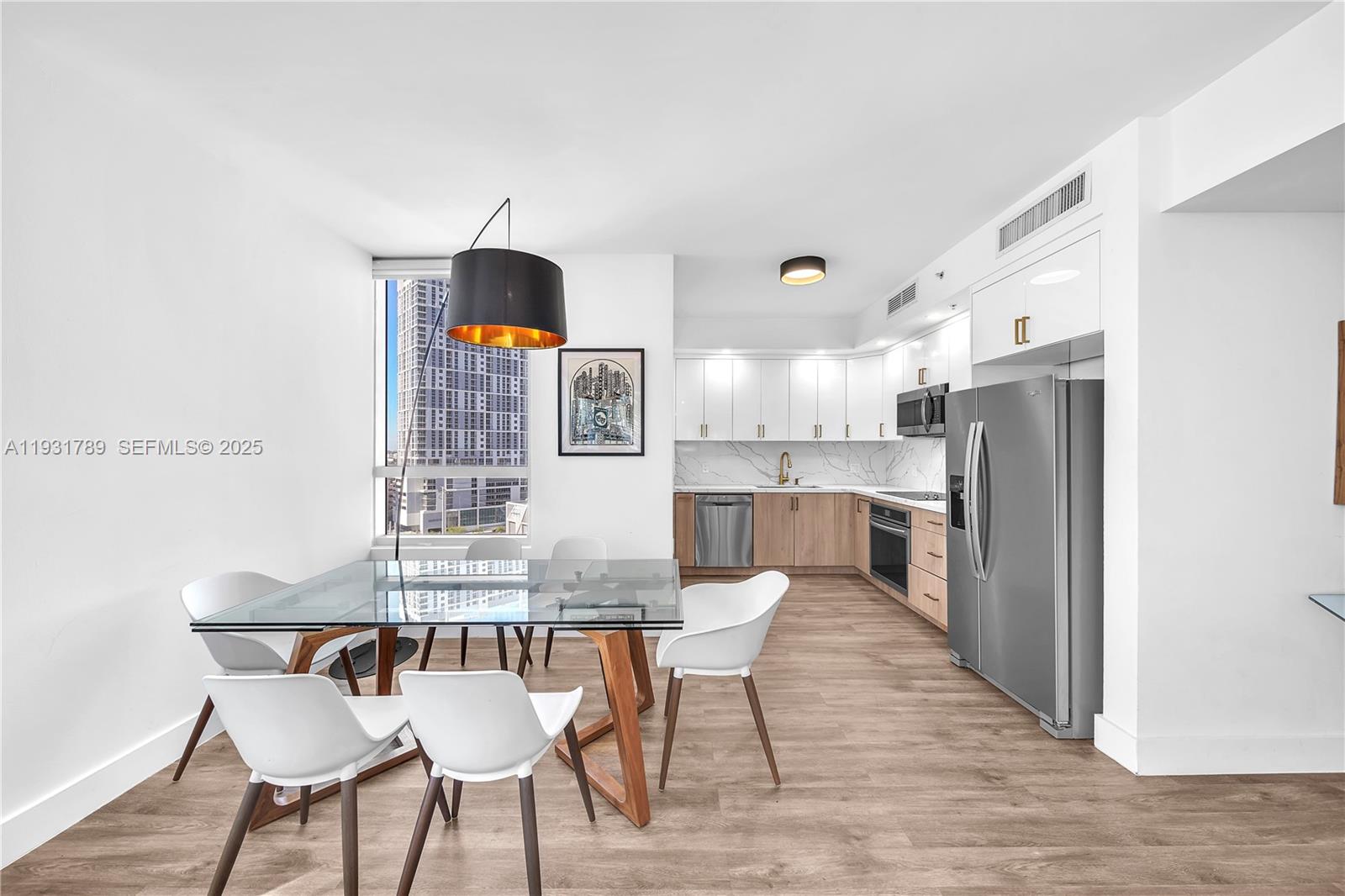 90 SW 3rd St #1213, Miami FL 33130