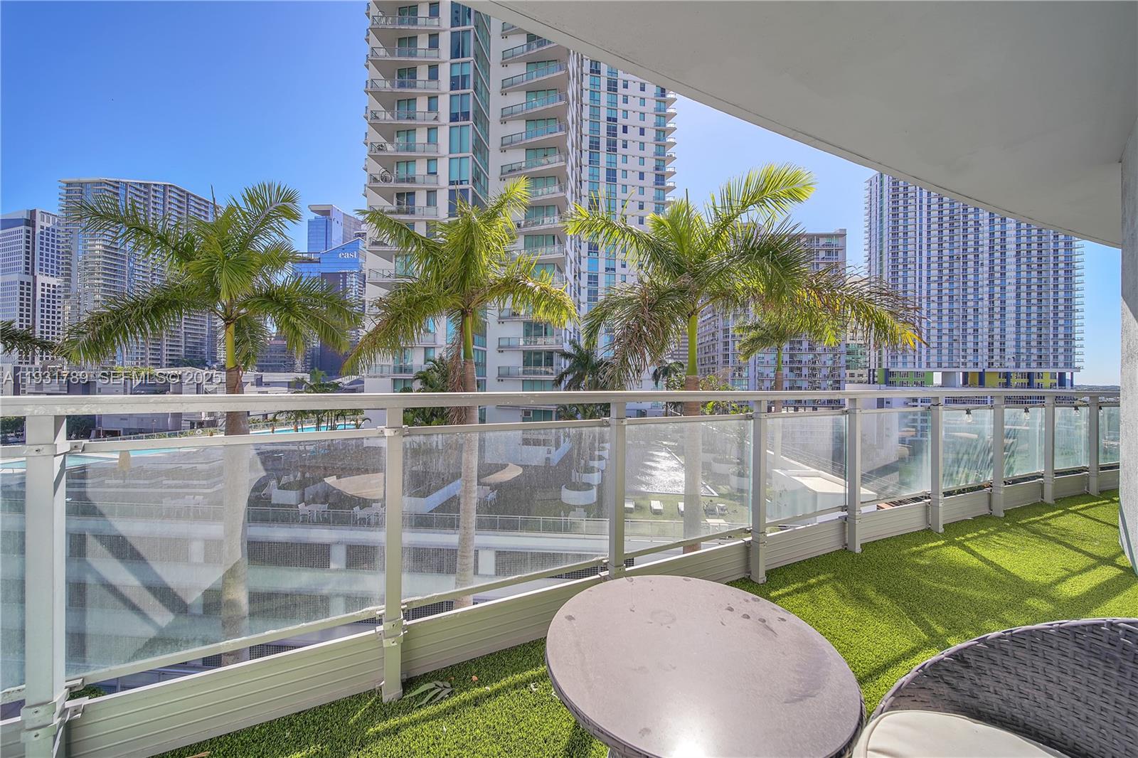 90 SW 3rd St #1213, Miami FL 33130