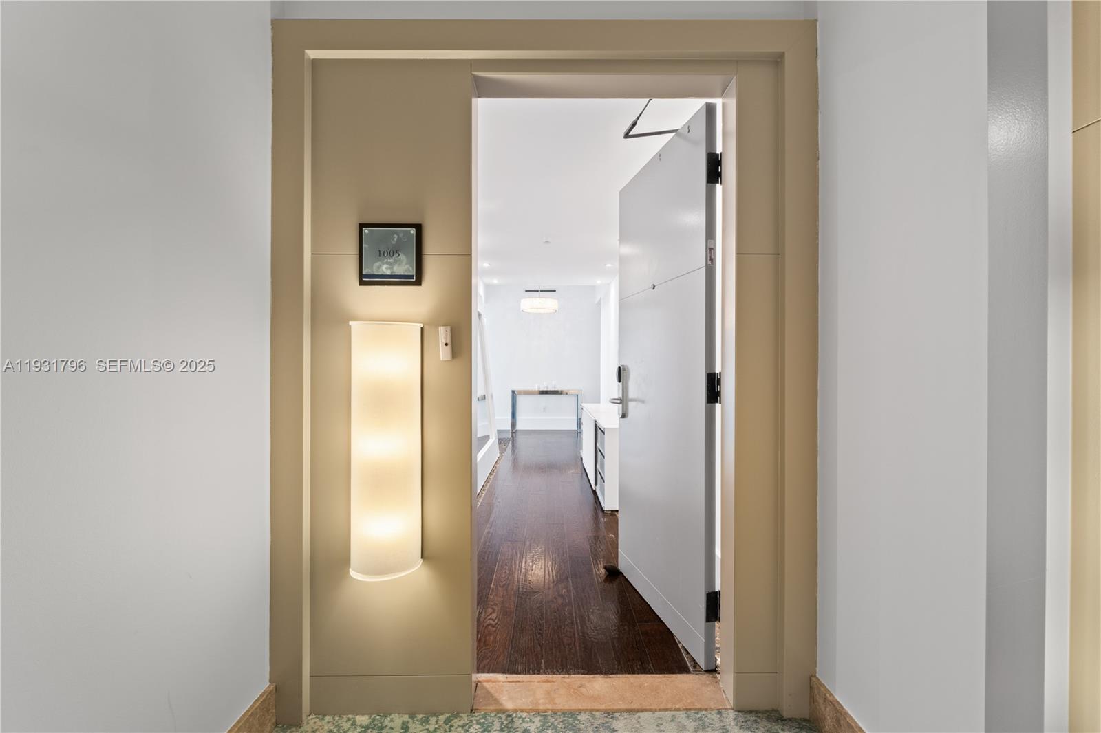 6799 Collins Ave #1005, Miami Beach FL 33141
