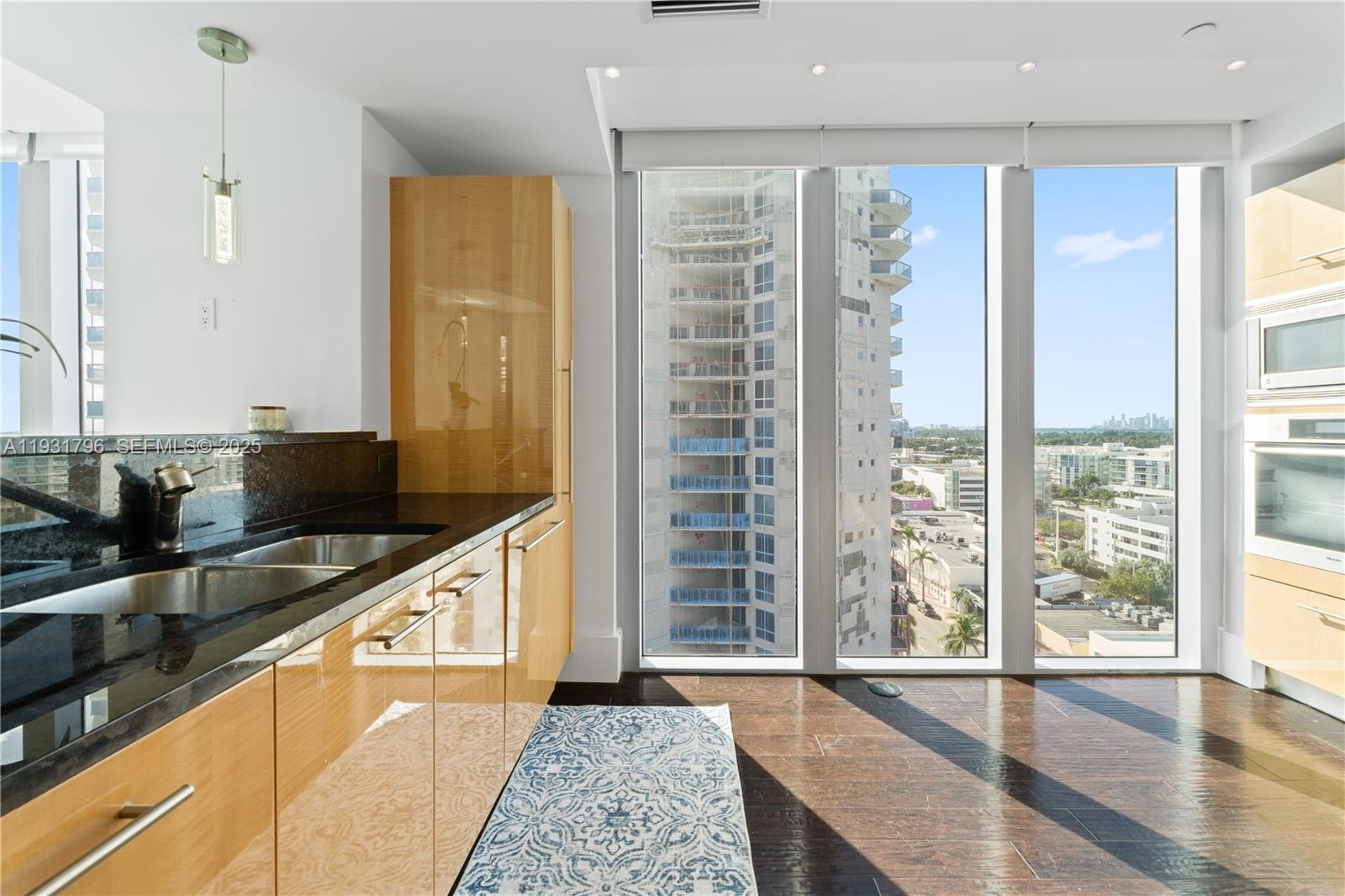 6799 Collins Ave #1005, Miami Beach FL 33141