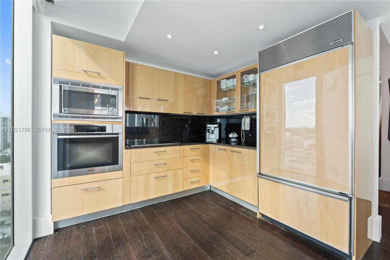 6799 Collins Ave #1005, Miami Beach FL 33141