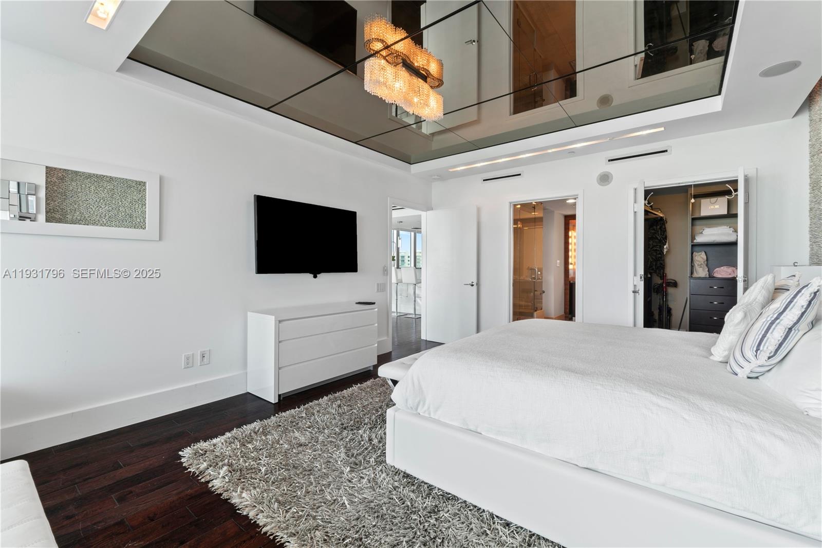 6799 Collins Ave #1005, Miami Beach FL 33141