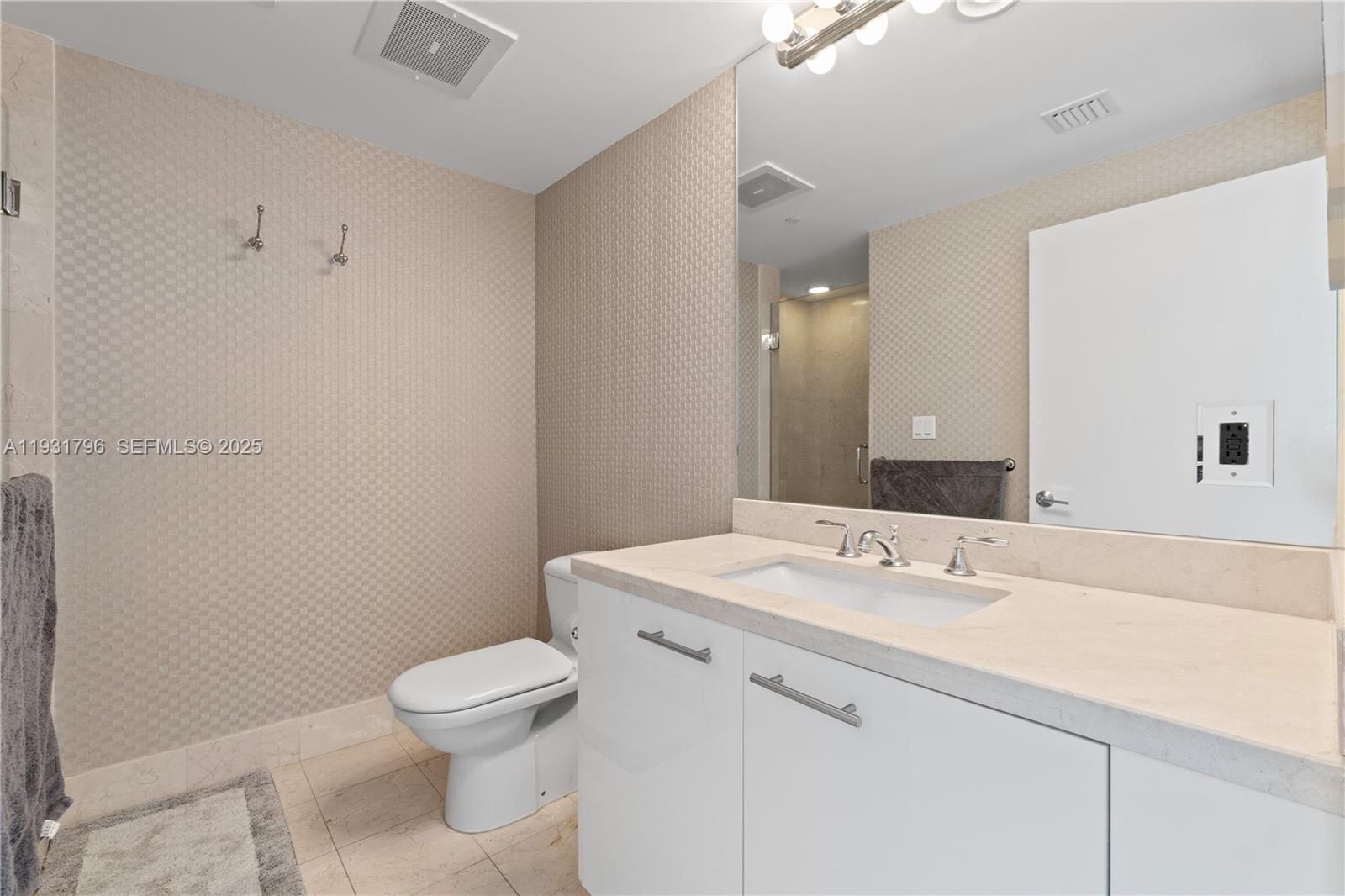 6799 Collins Ave #1005, Miami Beach FL 33141