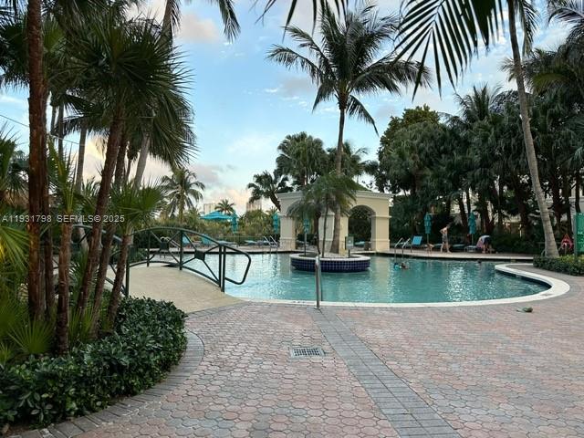 19501 W Country Club Dr #406, Aventura FL 33180