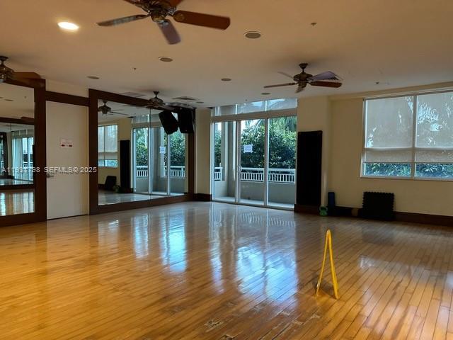 19501 W Country Club Dr #406, Aventura FL 33180