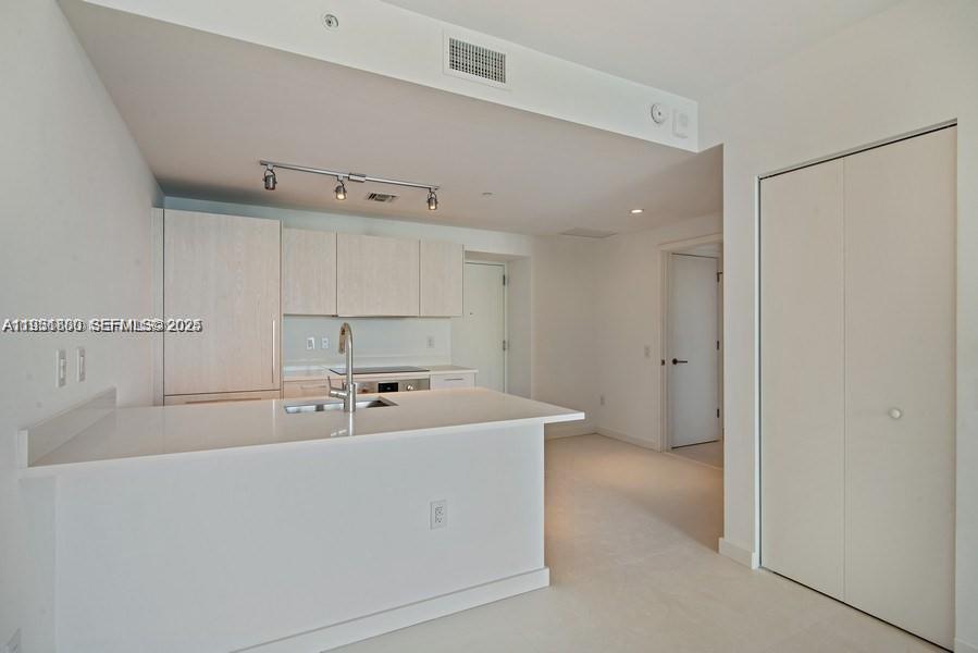 501 NE 31st St #3102, Miami FL 33137