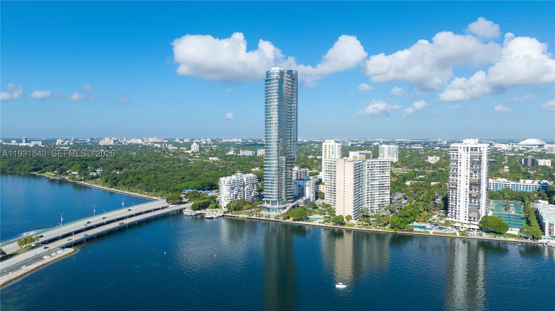 175 SE 25th Rd #4201, Miami FL 33129