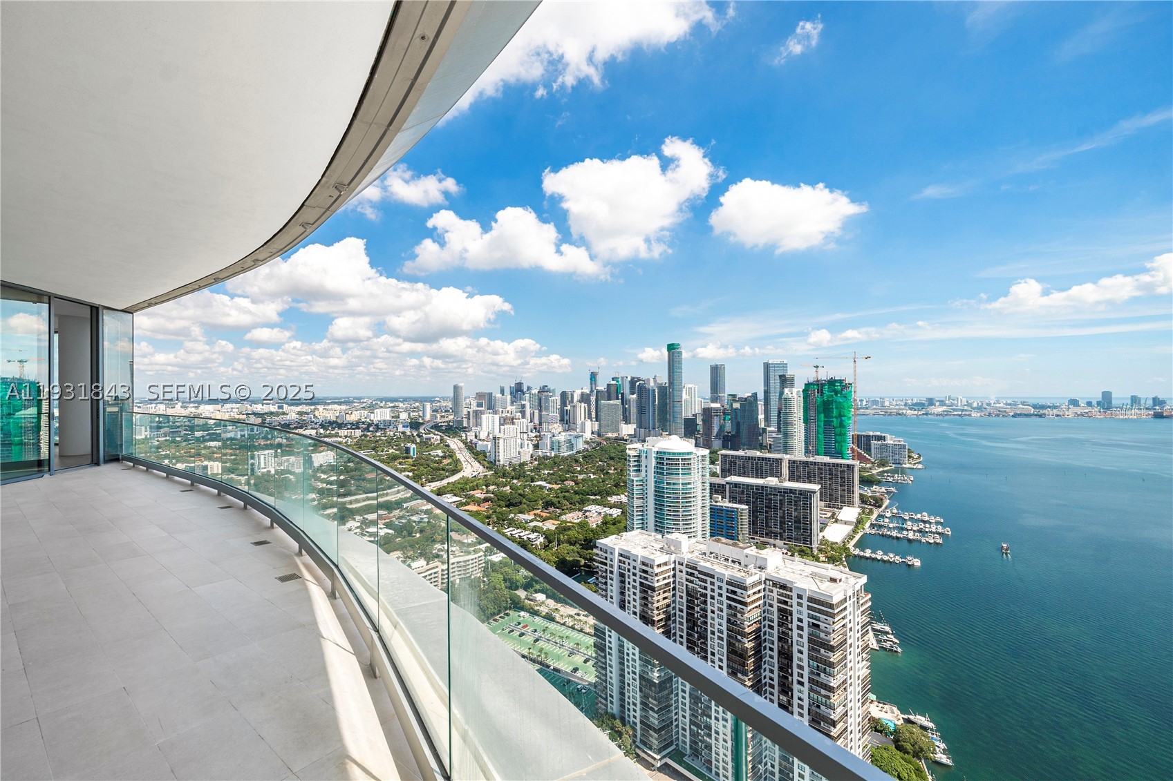 175 SE 25th Rd #4201, Miami FL 33129