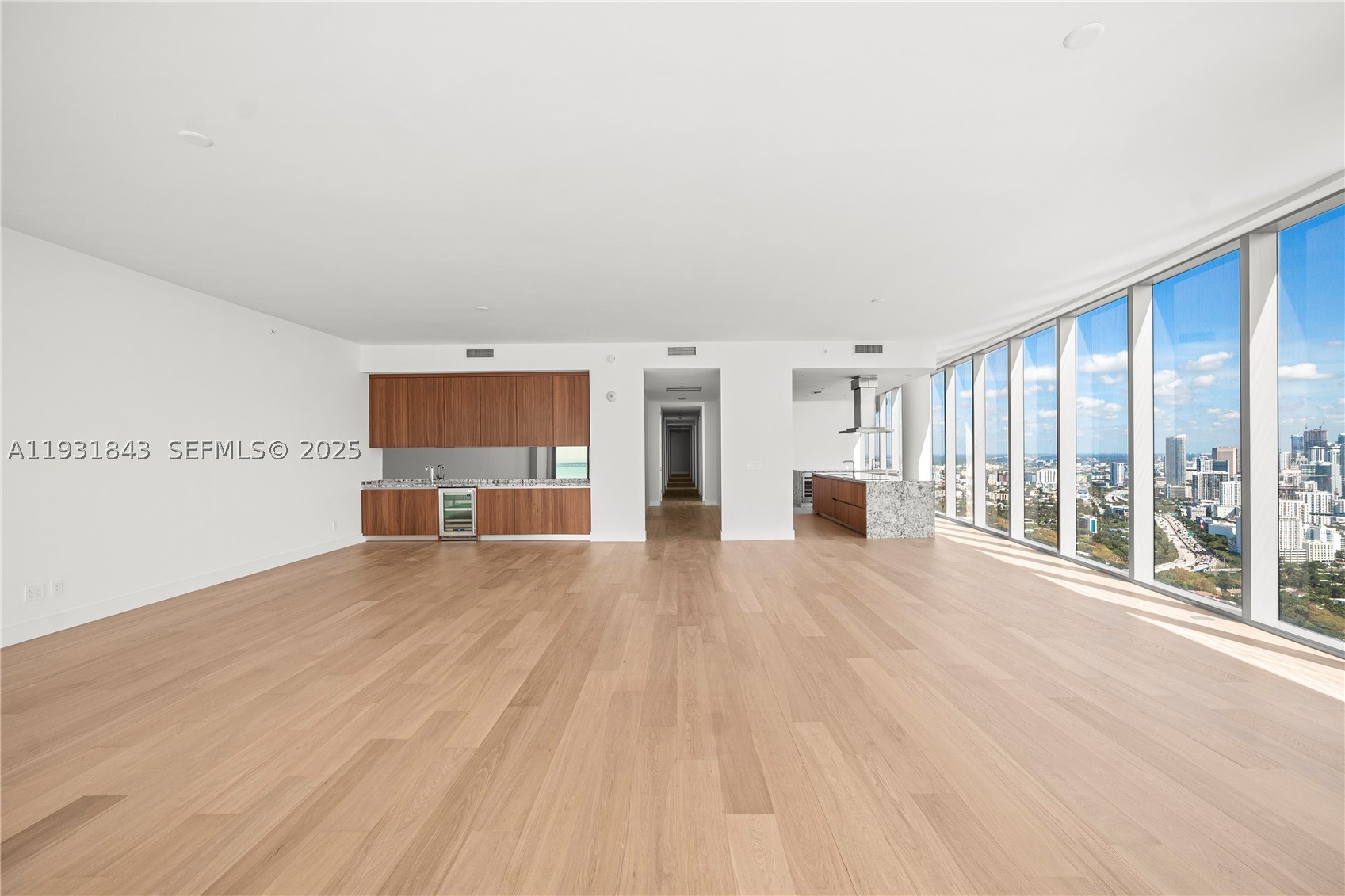 175 SE 25th Rd #4201, Miami FL 33129