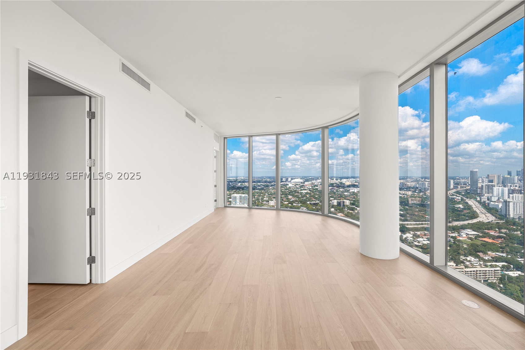 175 SE 25th Rd #4201, Miami FL 33129