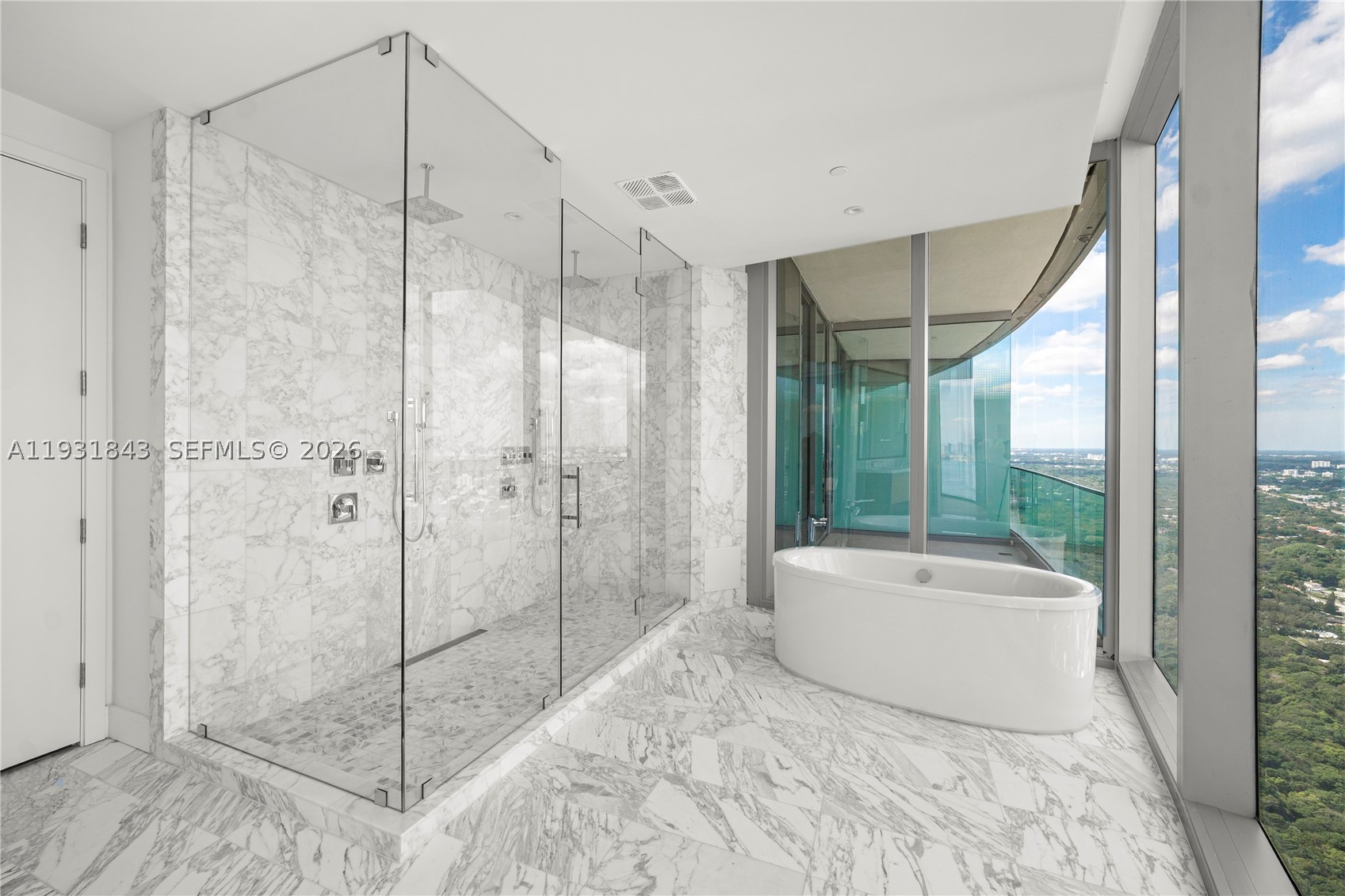 175 SE 25th Rd #4201, Miami FL 33129