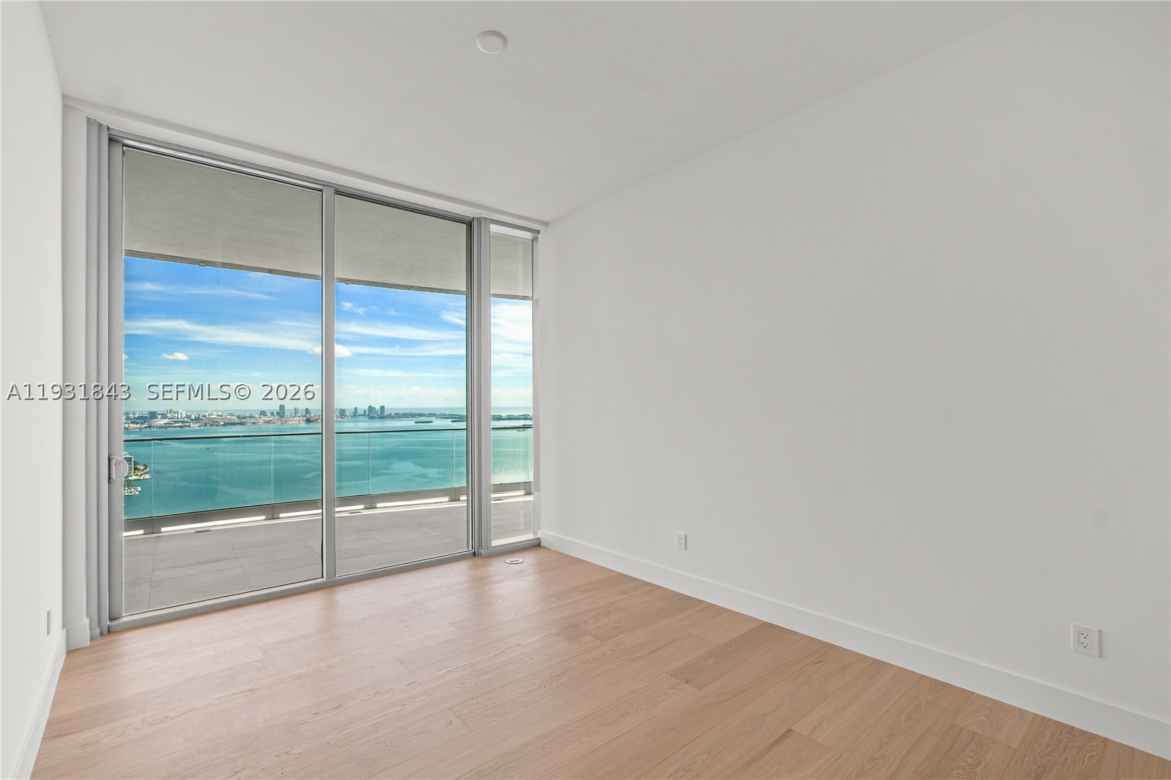 175 SE 25th Rd #4201, Miami FL 33129