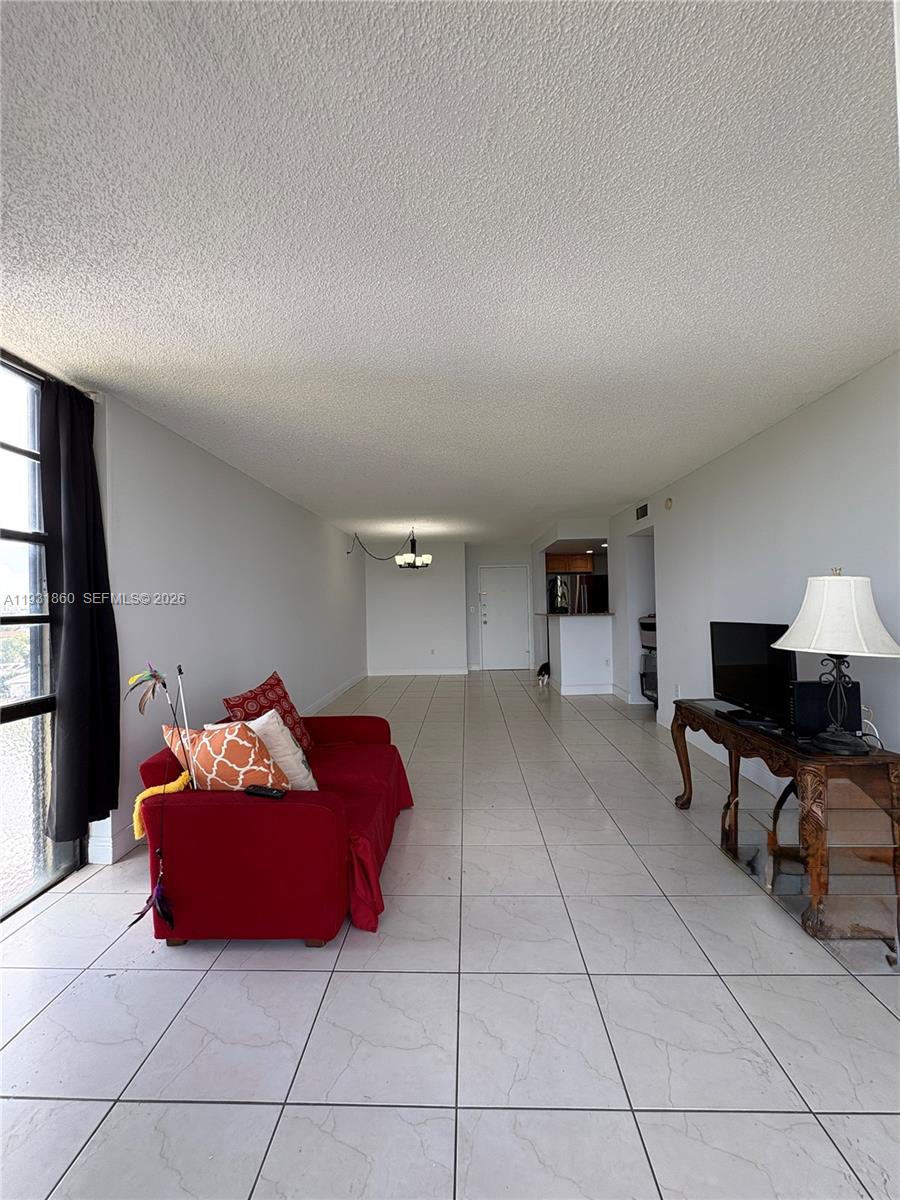 2500 NE 135th St #C502, North Miami FL 33181