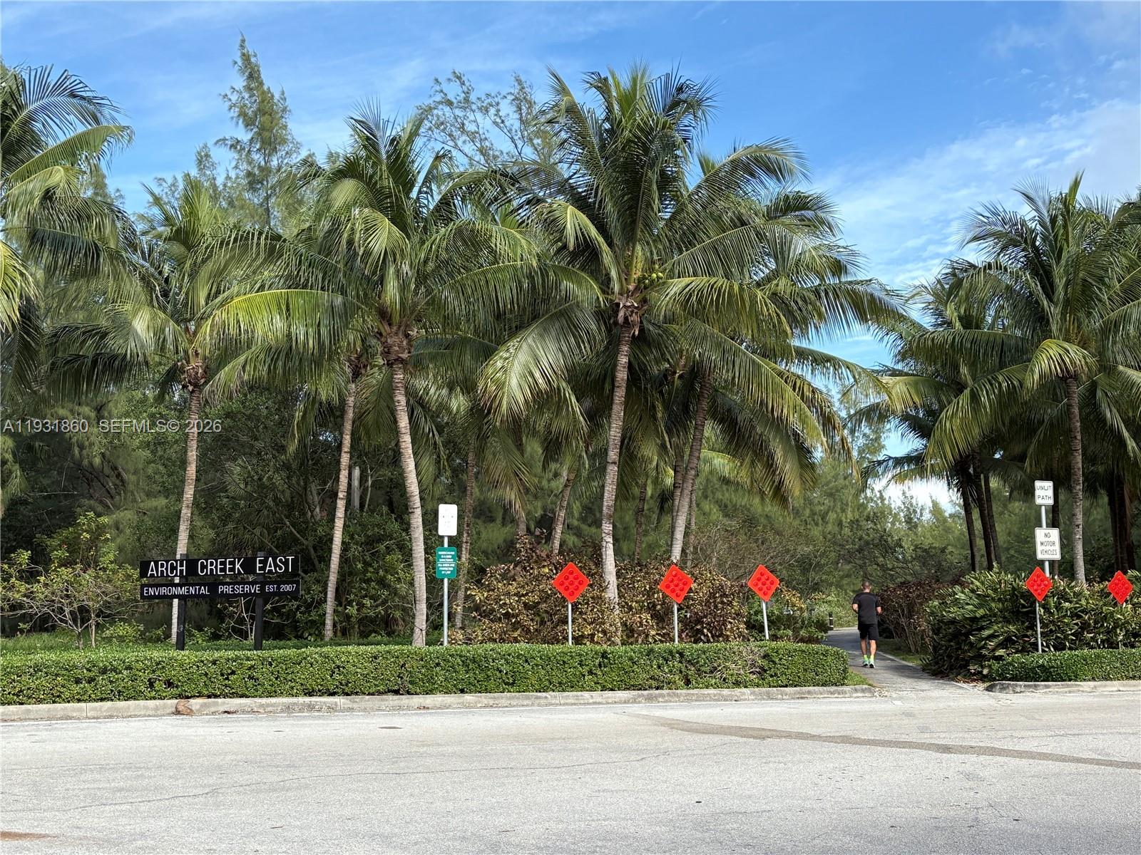 2500 NE 135th St #C502, North Miami FL 33181