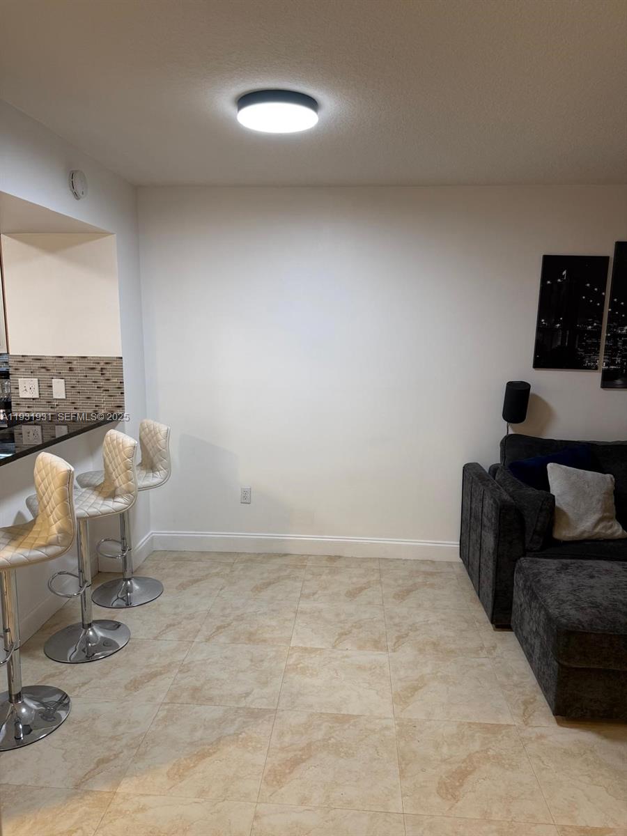 31 SE 5th St #2907, Miami FL 33131