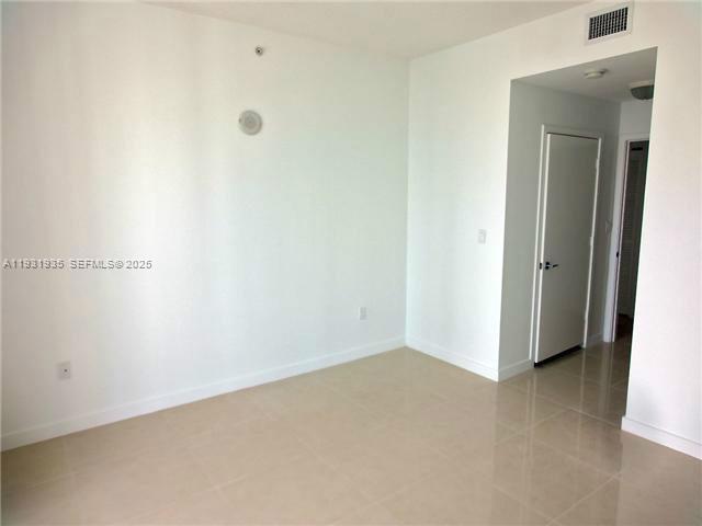 79 SW 12 ST #3502-S, Miami FL 33130