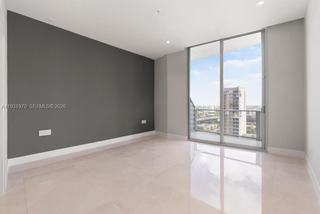 1010 SW 2nd Ave #PH03, Miami FL 33130