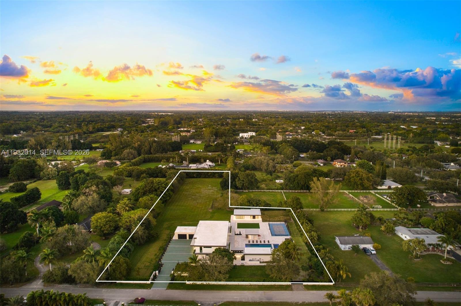 17841 SW 70th Pl, Southwest Ranches FL 33331