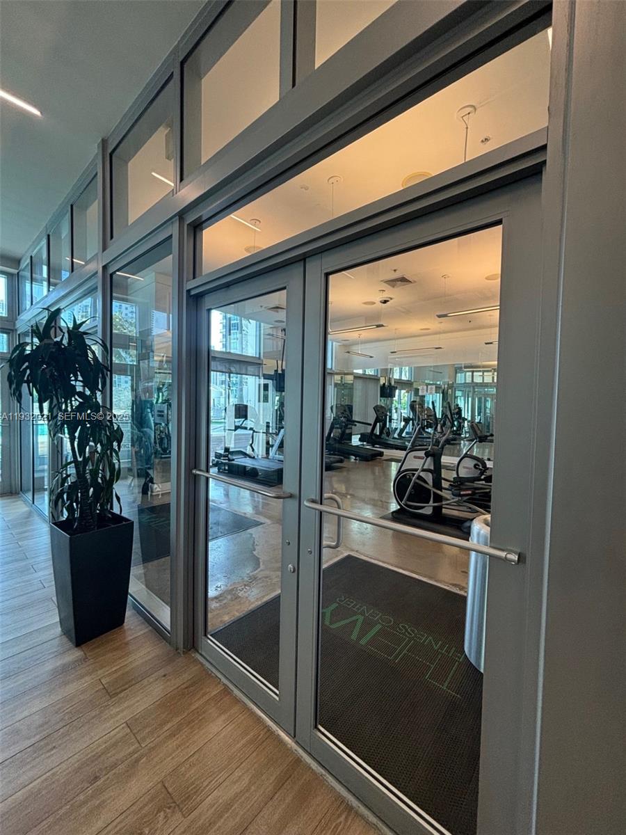 90 SW 3rd St #2207, Miami FL 33130