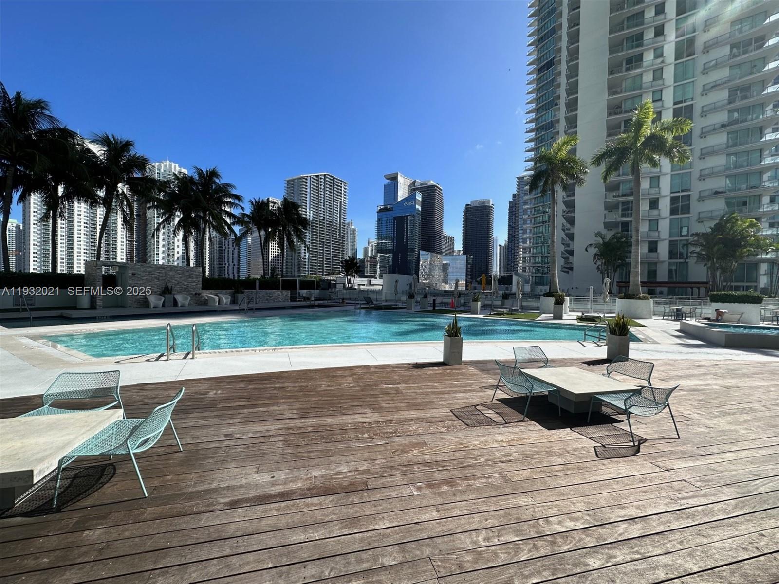 90 SW 3rd St #2207, Miami FL 33130