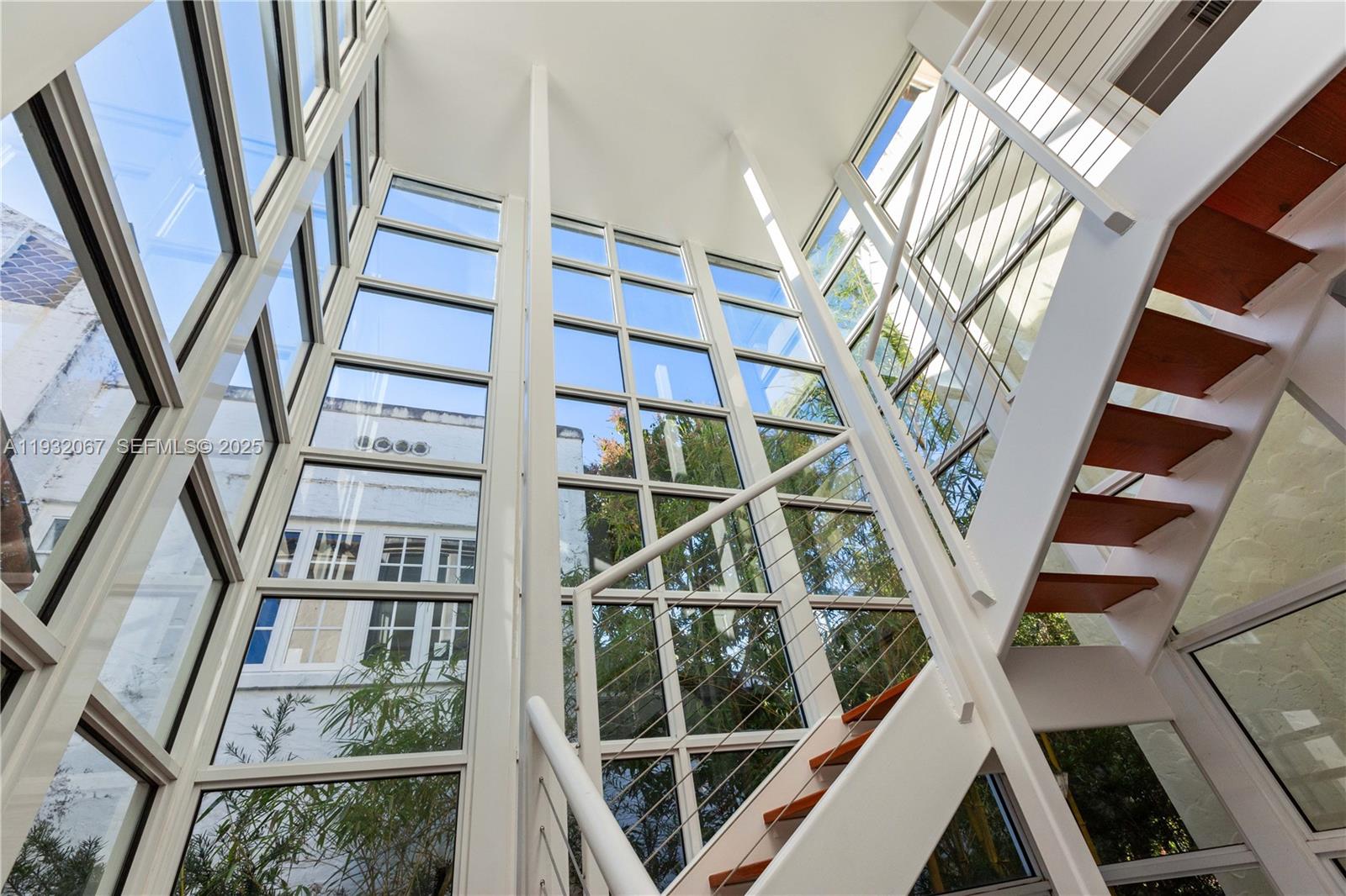 737 Alhambra Cir, Coral Gables FL 33134