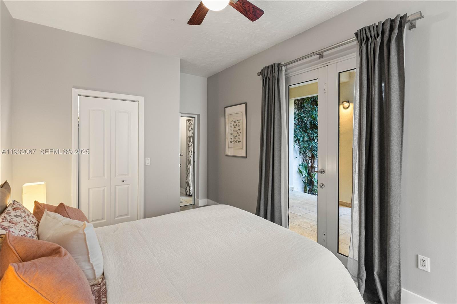 737 Alhambra Cir, Coral Gables FL 33134