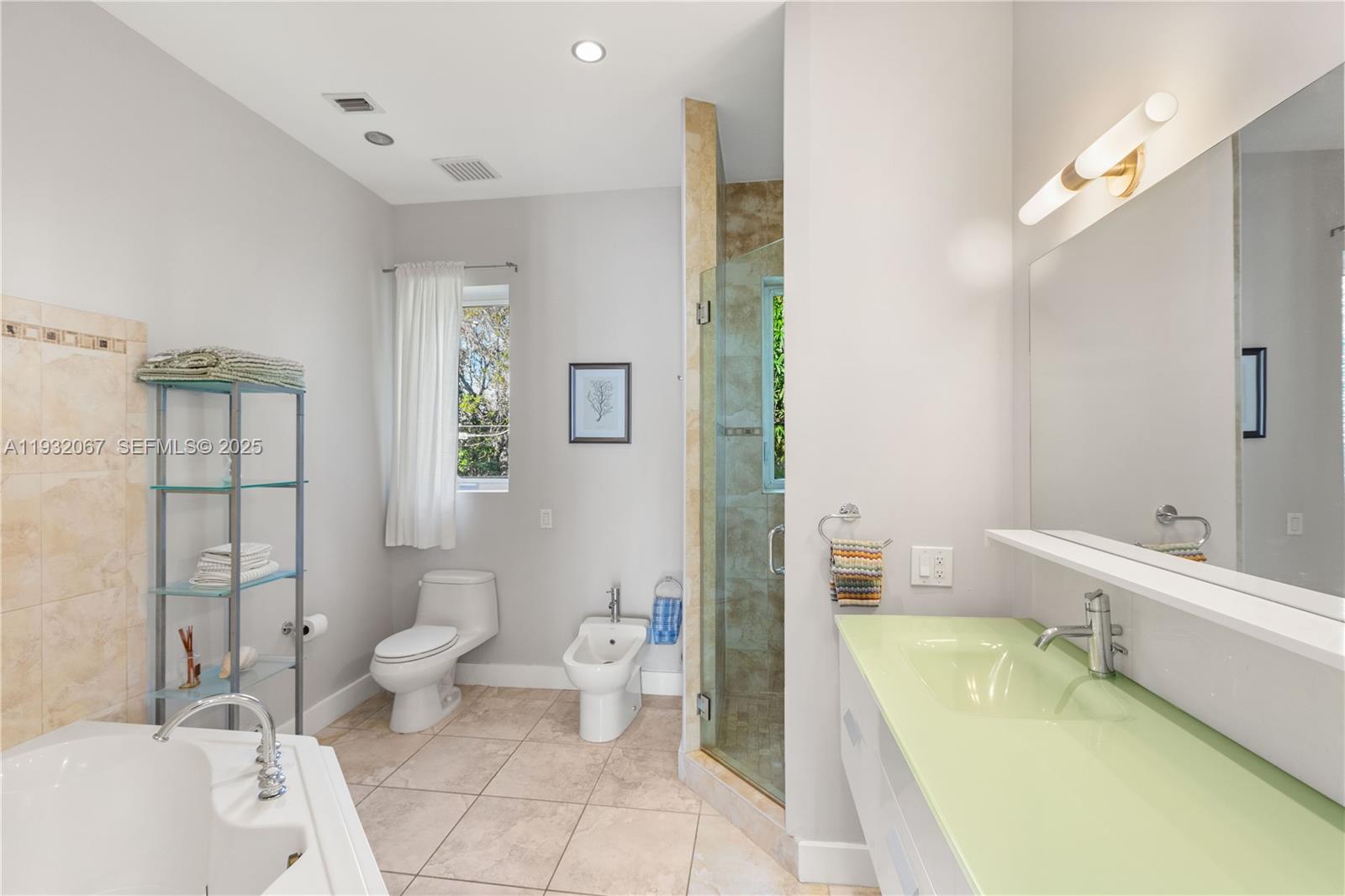 737 Alhambra Cir, Coral Gables FL 33134