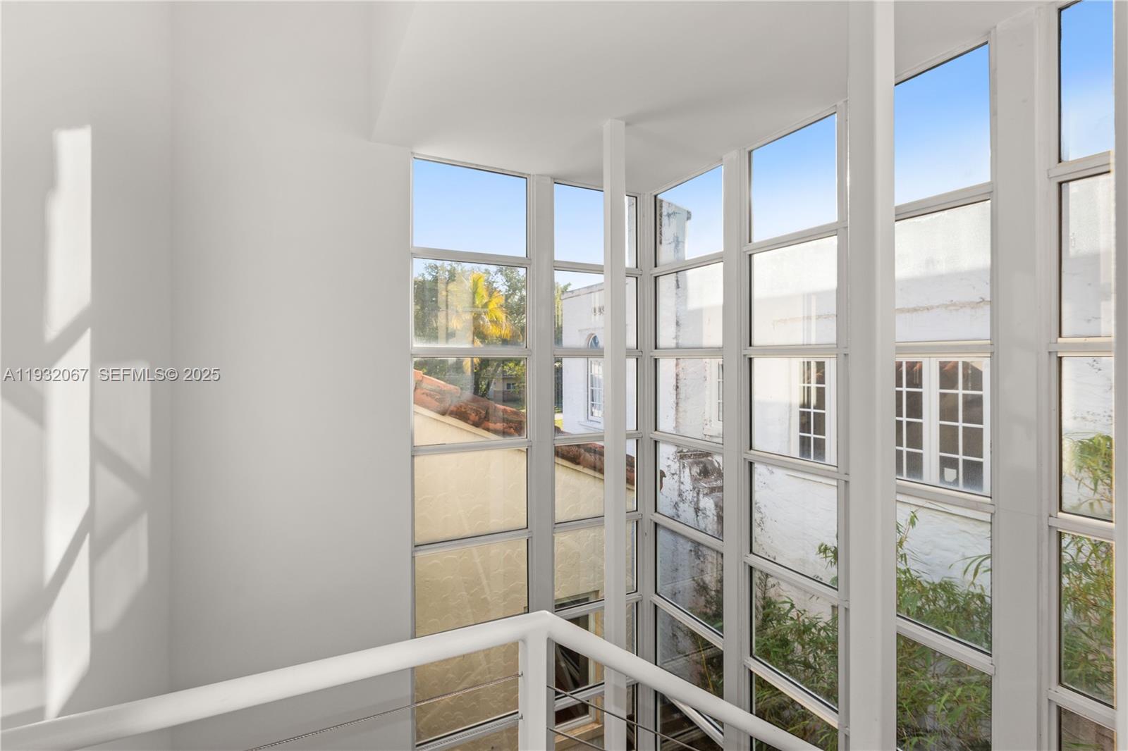 737 Alhambra Cir, Coral Gables FL 33134