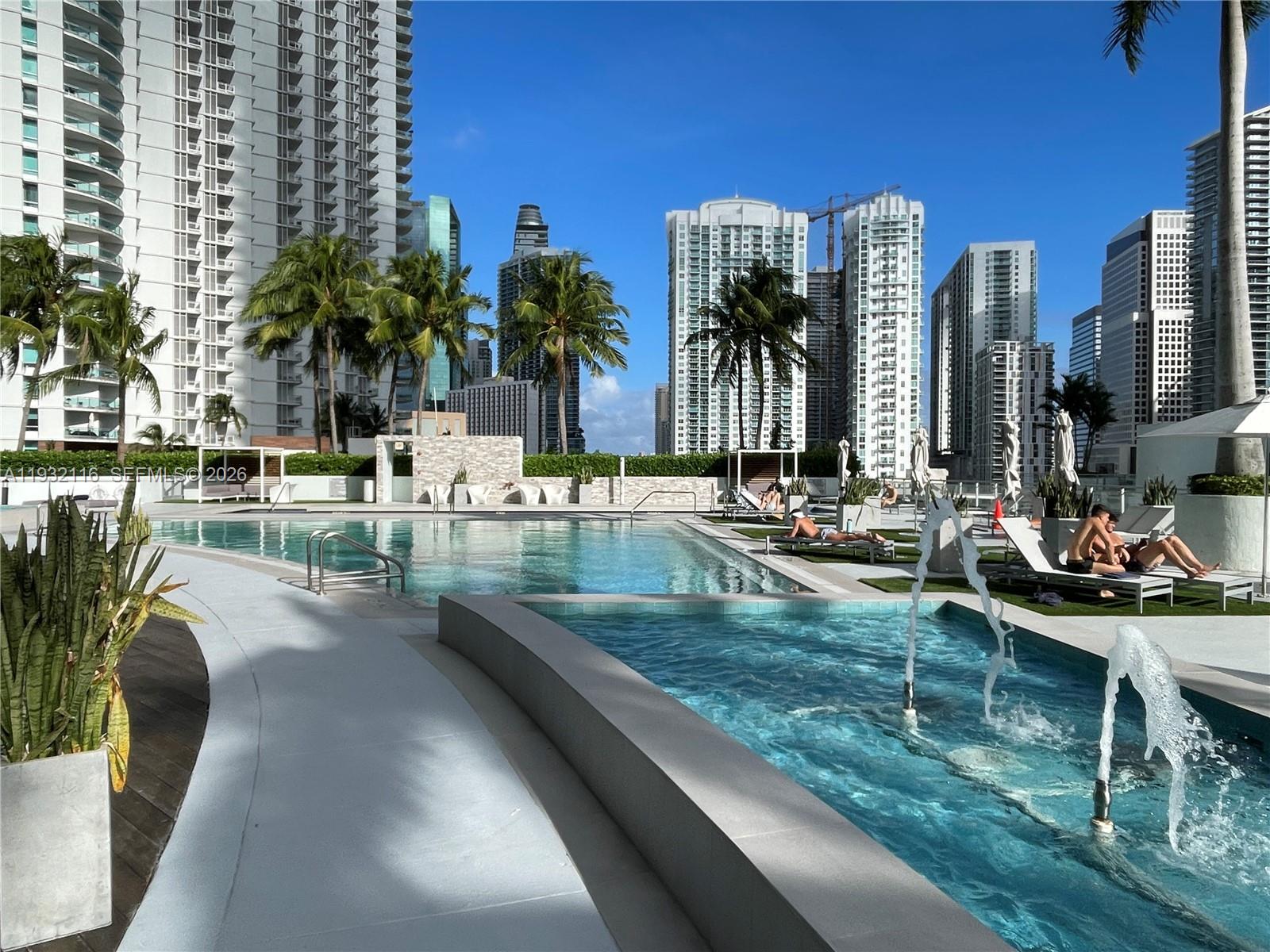 90 SW 3rd St #1205, Miami FL 33130