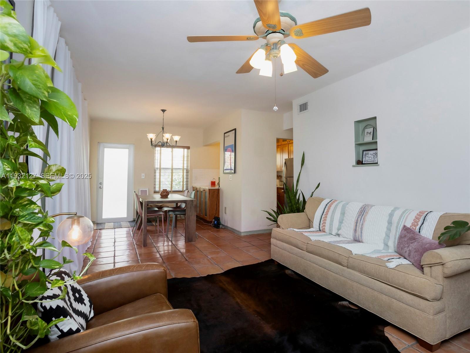 726 NE 92nd St #6L, Miami Shores FL 33138