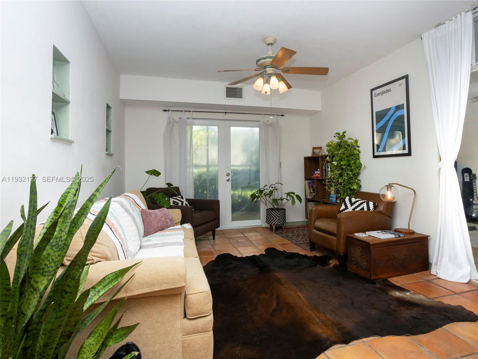 726 NE 92nd St #6L, Miami Shores FL 33138