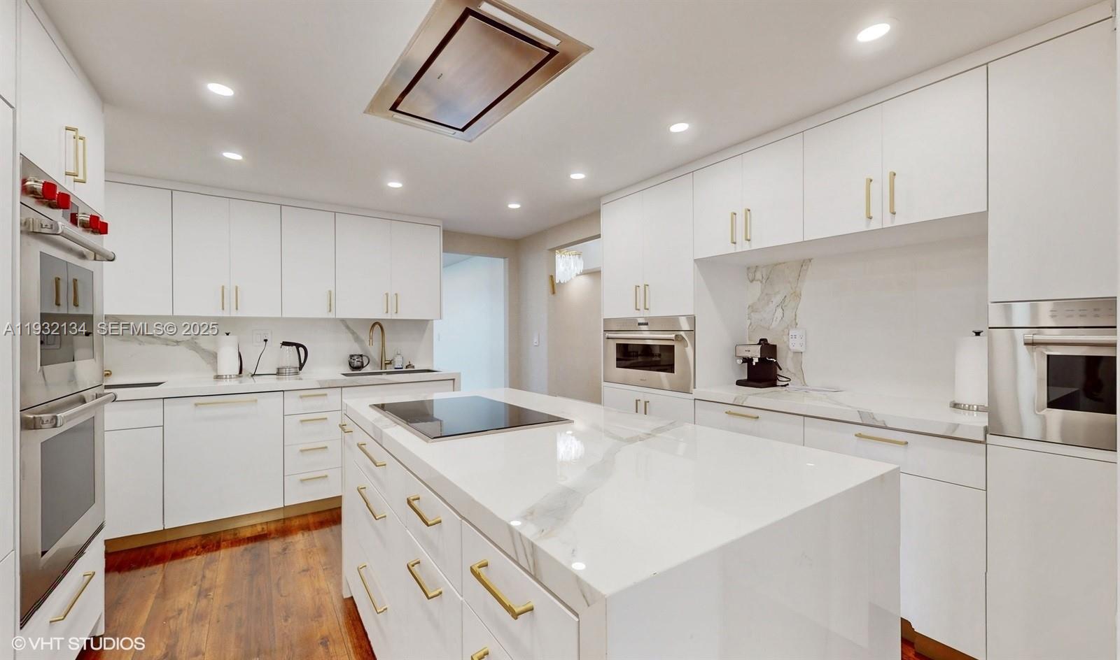 10155 Collins Ave #410, Bal Harbour FL 33154