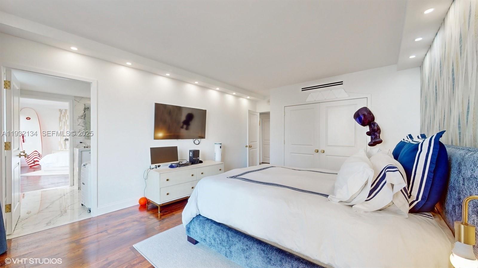 10155 Collins Ave #410, Bal Harbour FL 33154