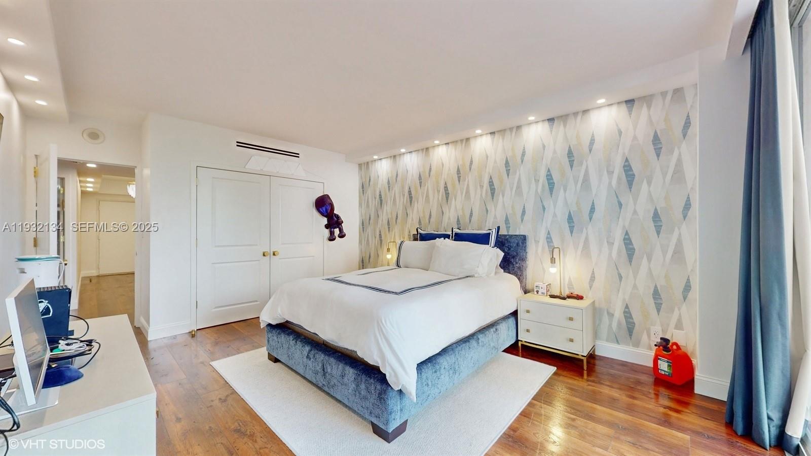 10155 Collins Ave #410, Bal Harbour FL 33154