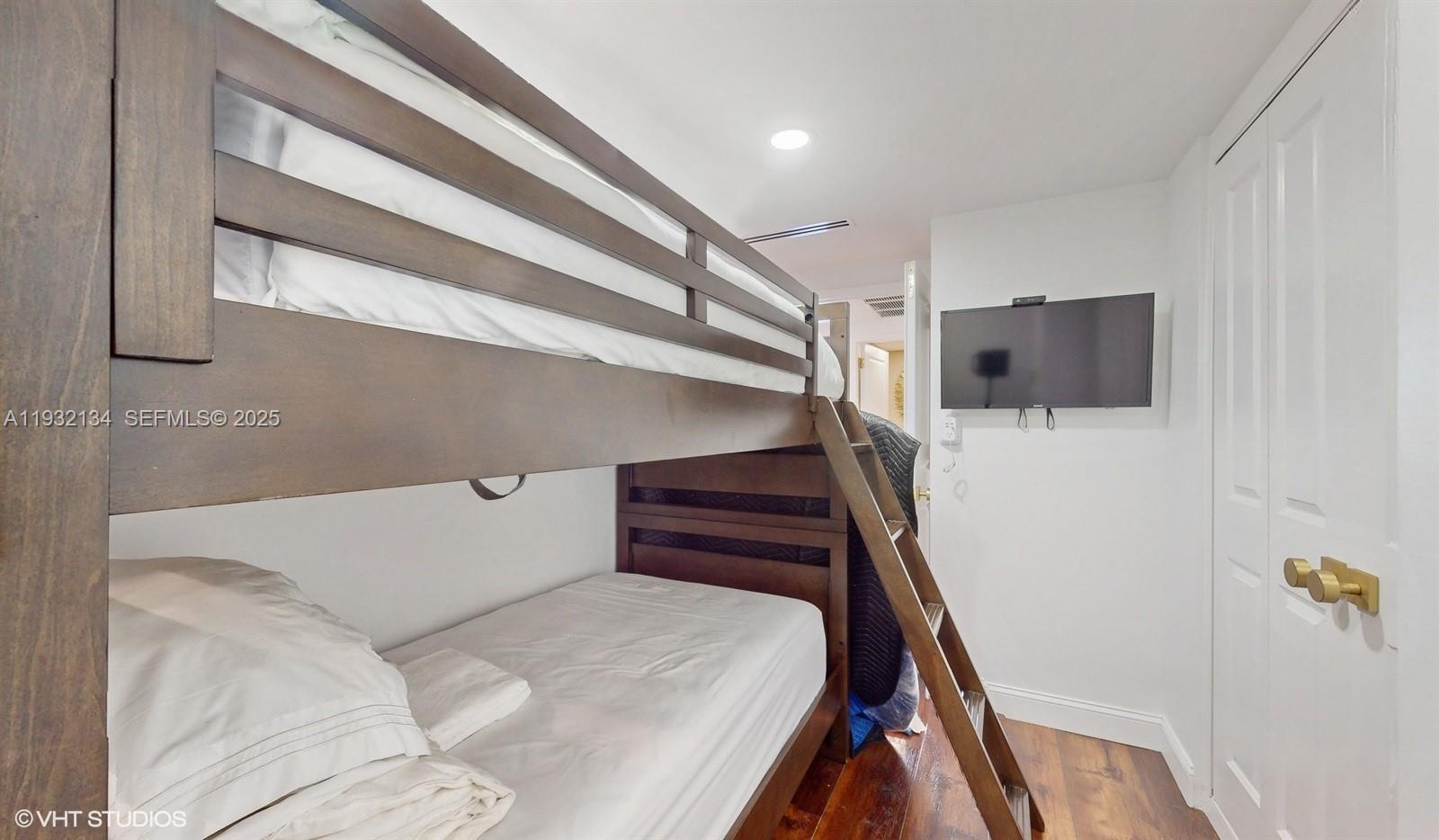 10155 Collins Ave #410, Bal Harbour FL 33154