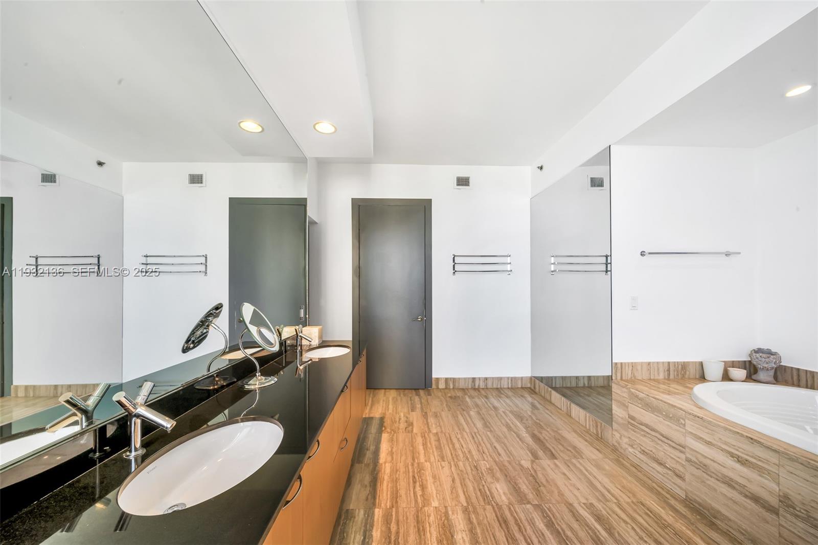16001 Collins Ave #701, Sunny Isles Beach FL 33160