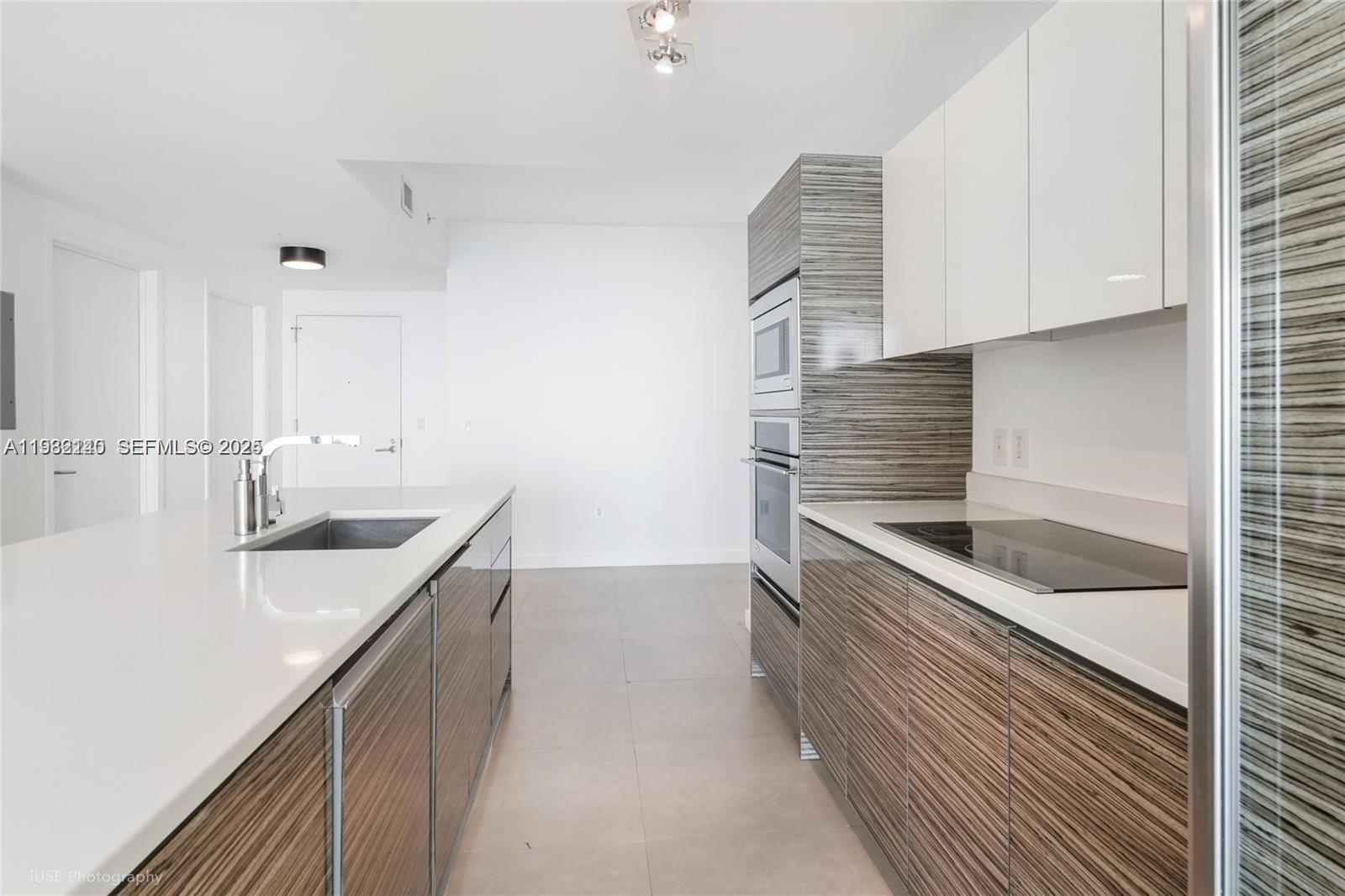 460 NE 28th St #806, Miami FL 33137