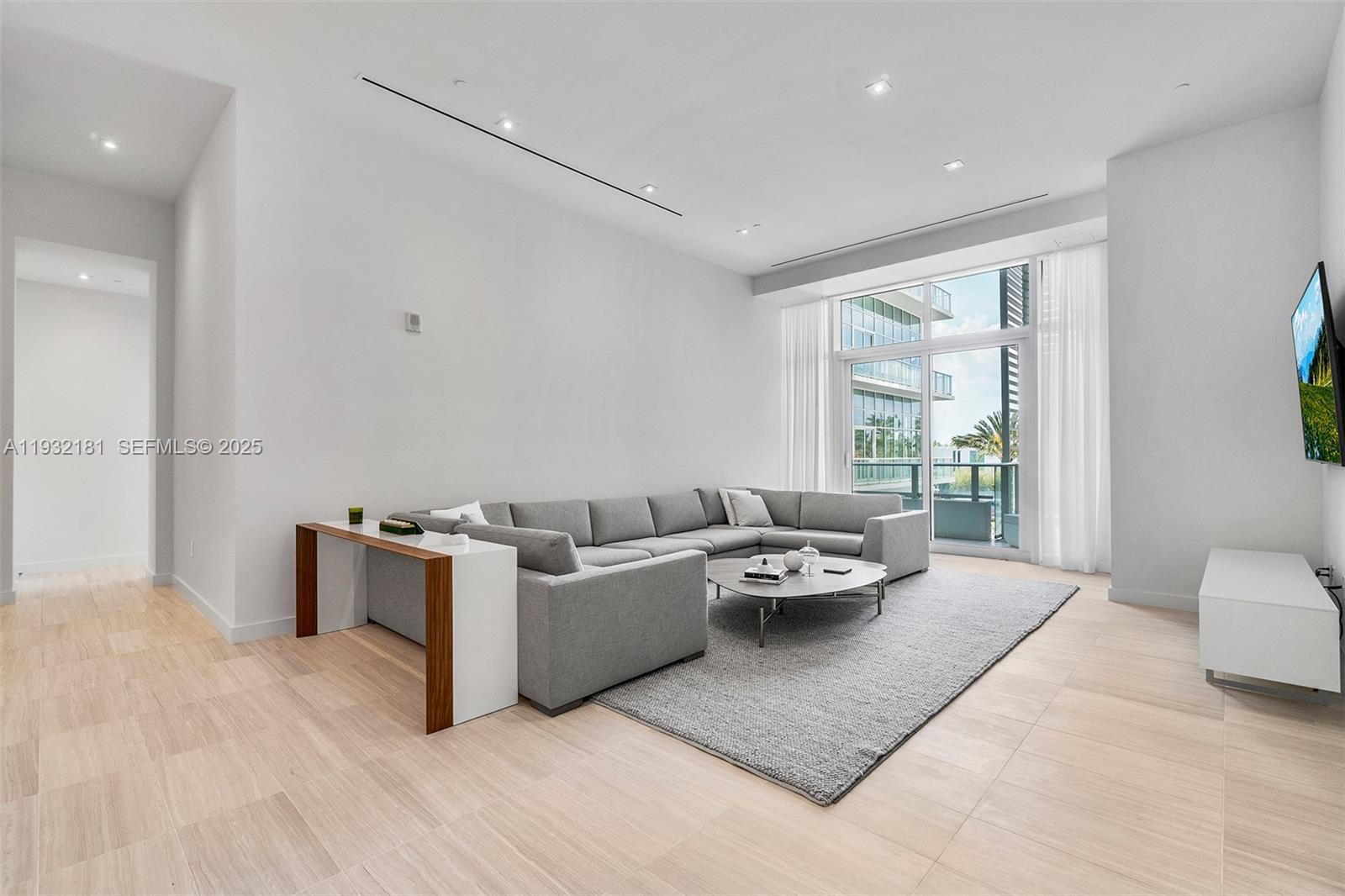 4701 N Meridian Ave #210, Miami Beach FL 33140
