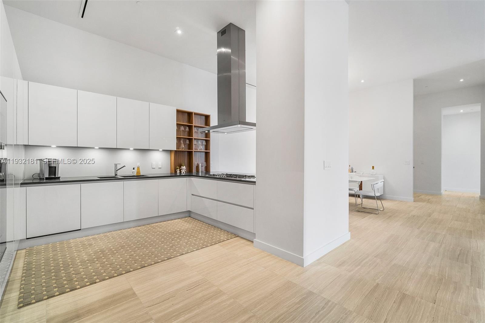 4701 N Meridian Ave #210, Miami Beach FL 33140
