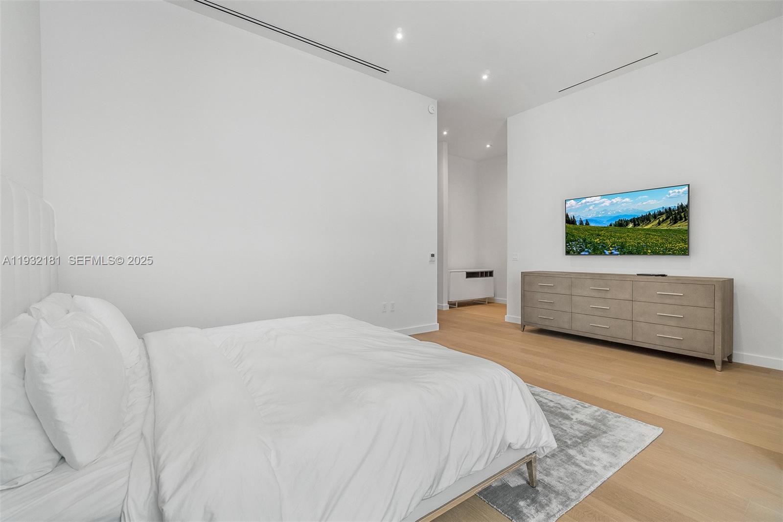 4701 N Meridian Ave #210, Miami Beach FL 33140