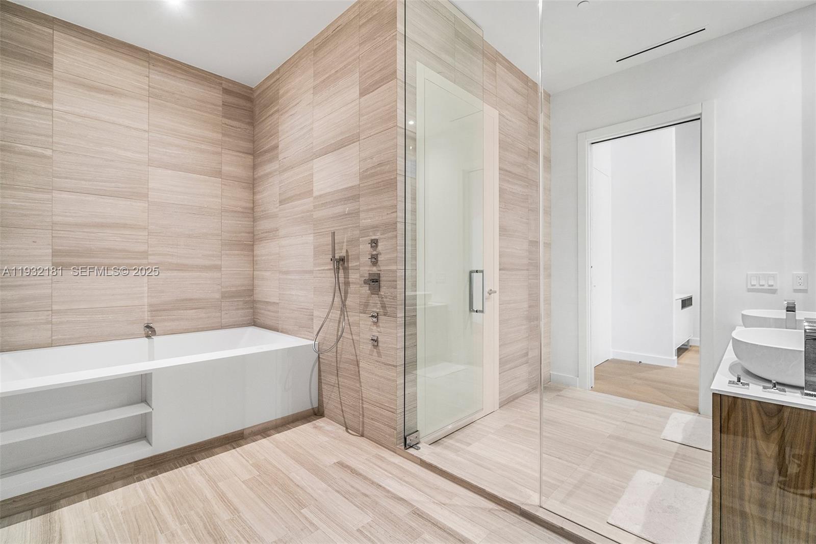4701 N Meridian Ave #210, Miami Beach FL 33140