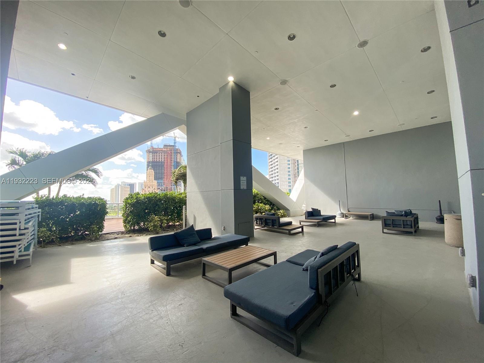 888 Biscayne Blvd #709, Miami FL 33132