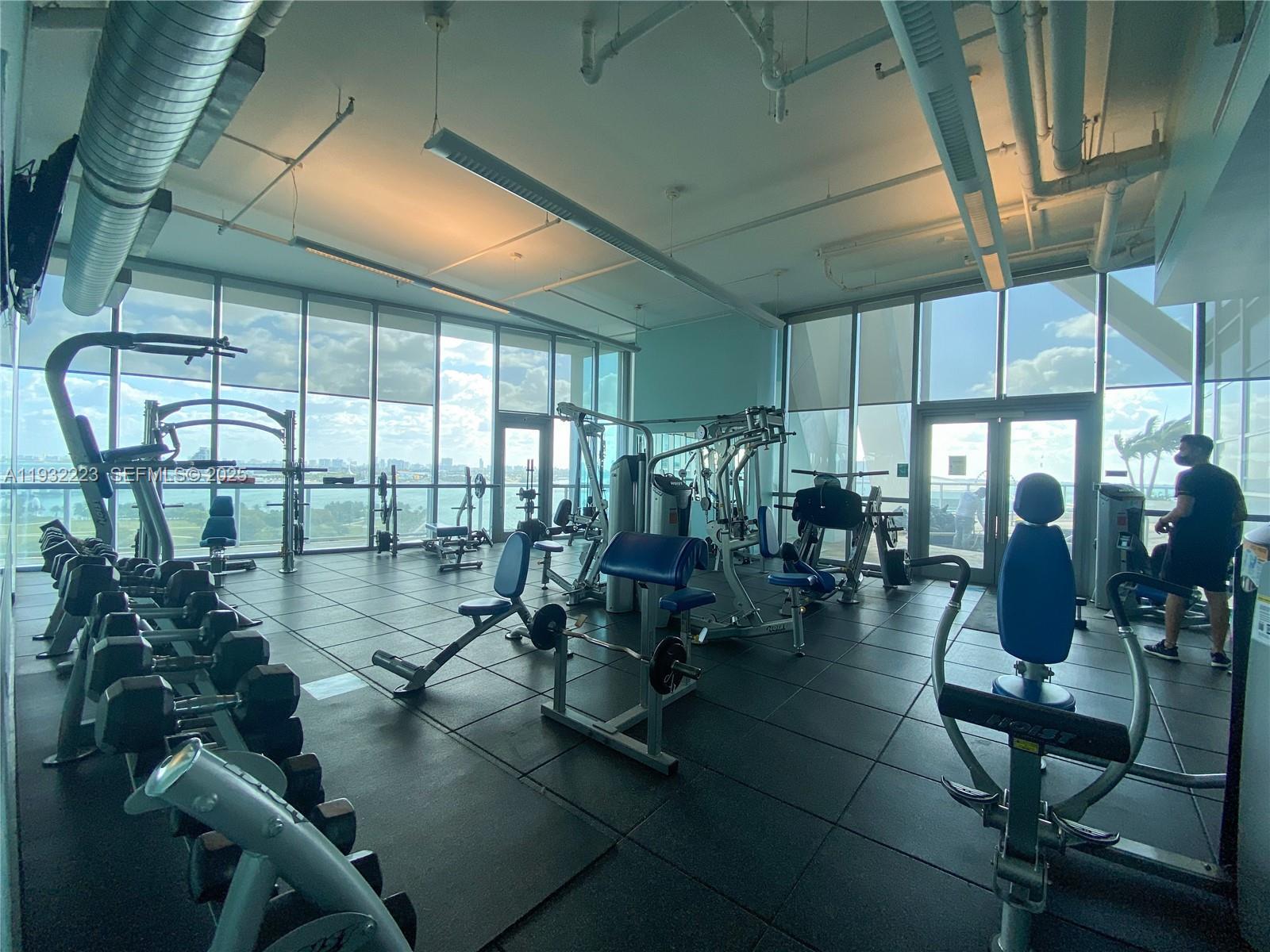 888 Biscayne Blvd #709, Miami FL 33132