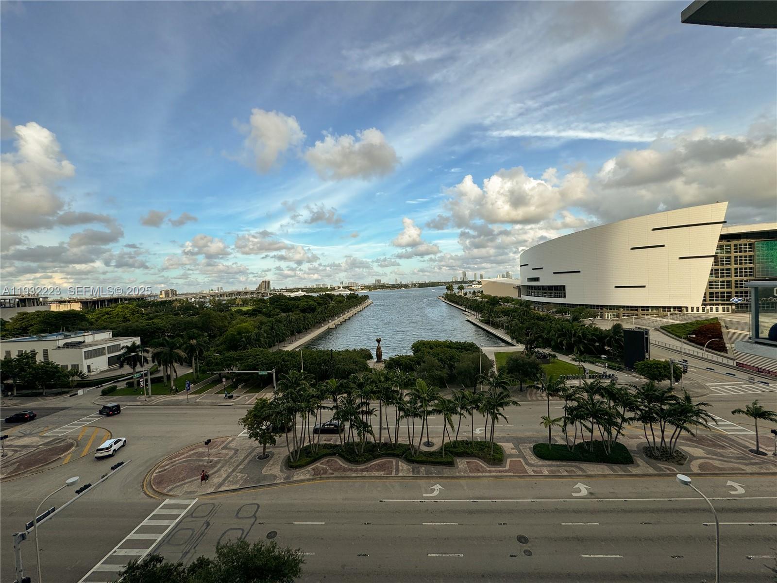 888 Biscayne Blvd #709, Miami FL 33132