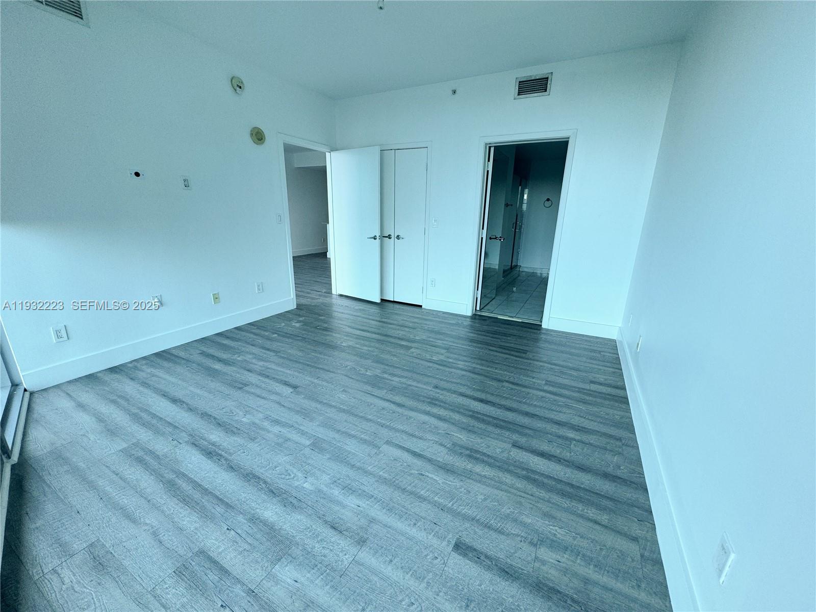 888 Biscayne Blvd #709, Miami FL 33132