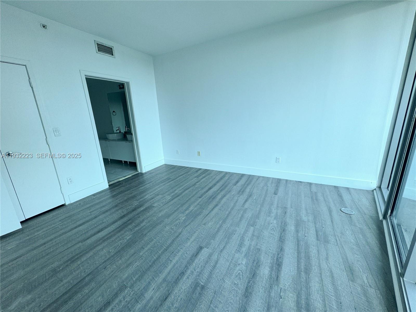 888 Biscayne Blvd #709, Miami FL 33132