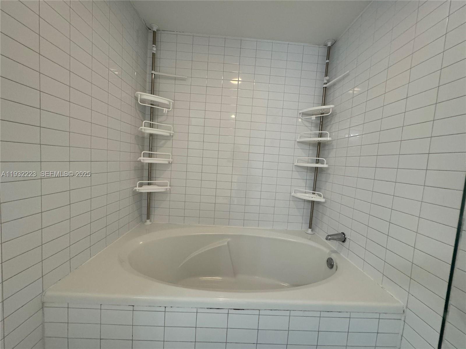 888 Biscayne Blvd #709, Miami FL 33132