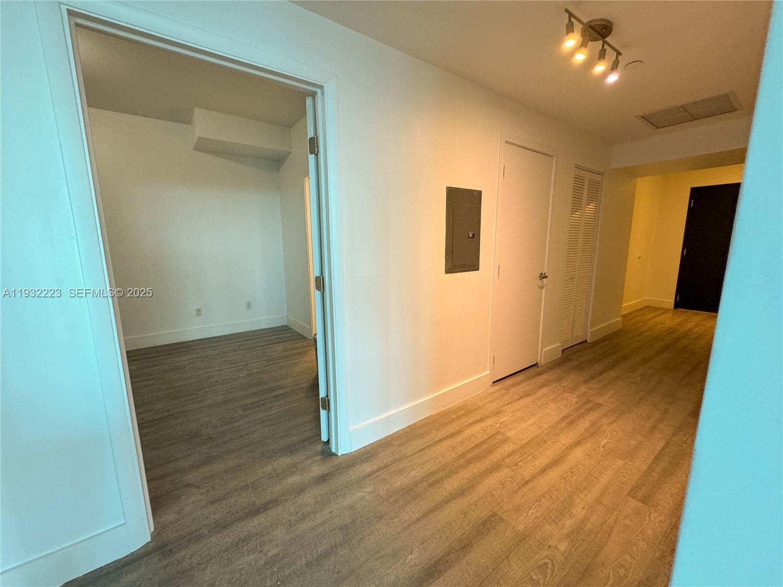 888 Biscayne Blvd #709, Miami FL 33132