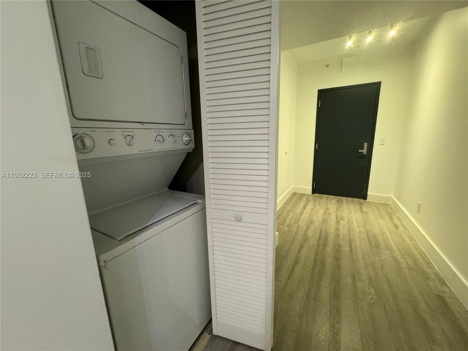 888 Biscayne Blvd #709, Miami FL 33132