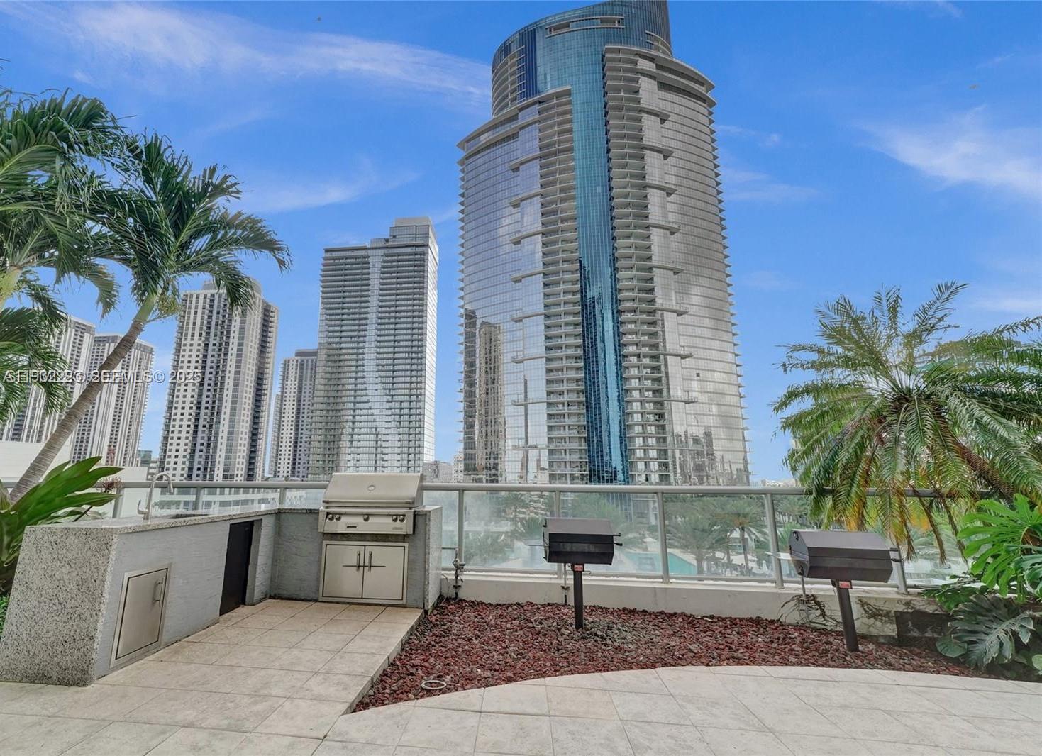 888 Biscayne Blvd #709, Miami FL 33132